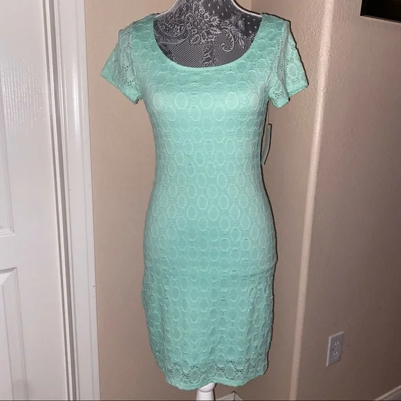 Isaac Mizrahi Dresses | Isaac Mizrahi Mint Green Eyelet Dress Size Small | Color: Green | Size: S | Pm-40322580's Closet